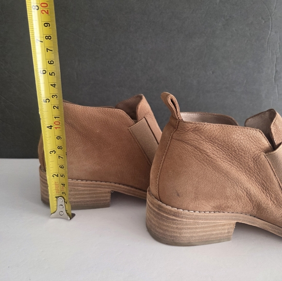 Eileen Fisher Brown  Suede Women's Ankle Boots Sz.7.5 - Picture 7 of 8